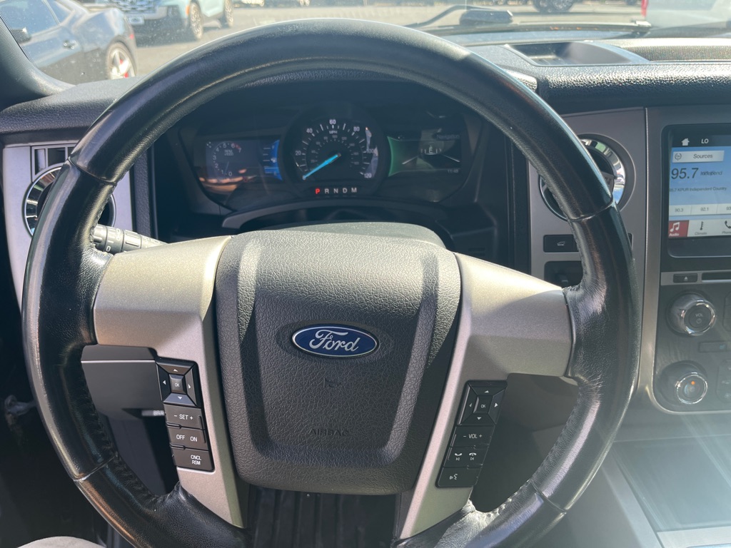 Photo 12 of this FORD EXPEDITION