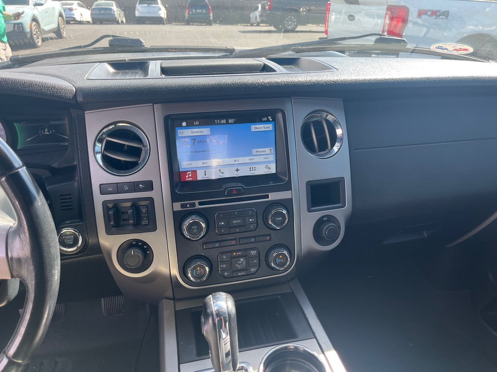 Photo 11 of this FORD EXPEDITION