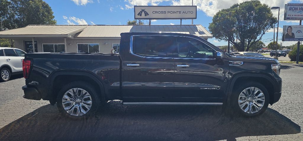 Photo 2 of this GMC SIERRA 1500