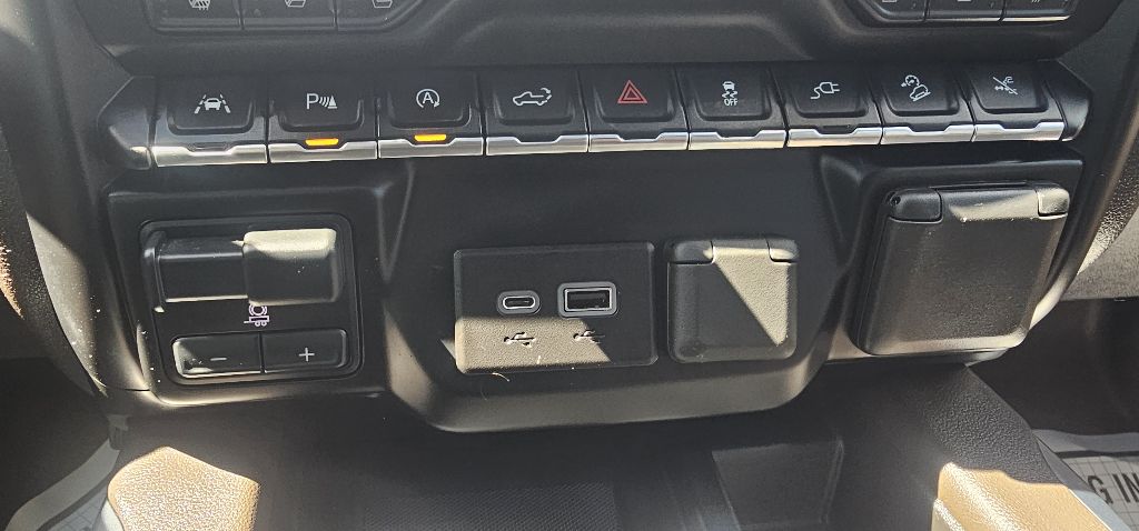 Photo 14 of this GMC SIERRA 1500