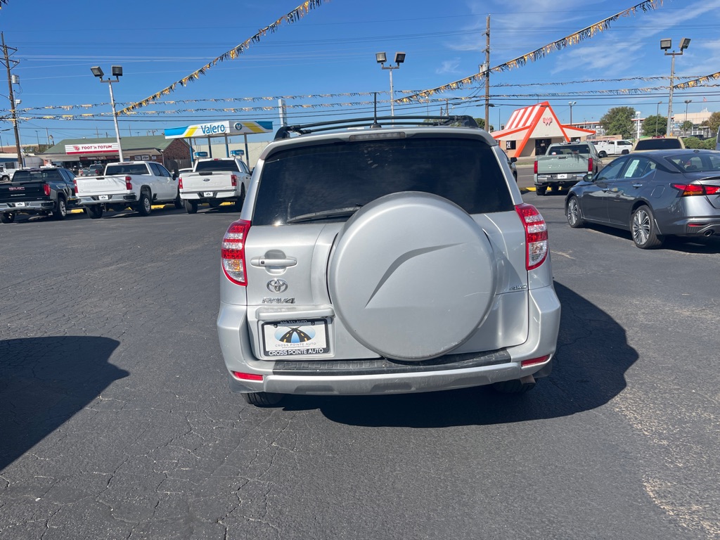 Photo 4 of this TOYOTA RAV4