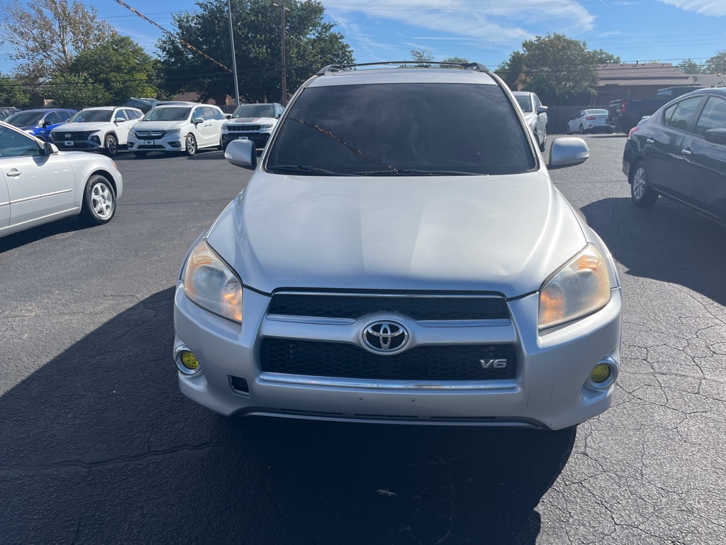 Photo 7 of this TOYOTA RAV4