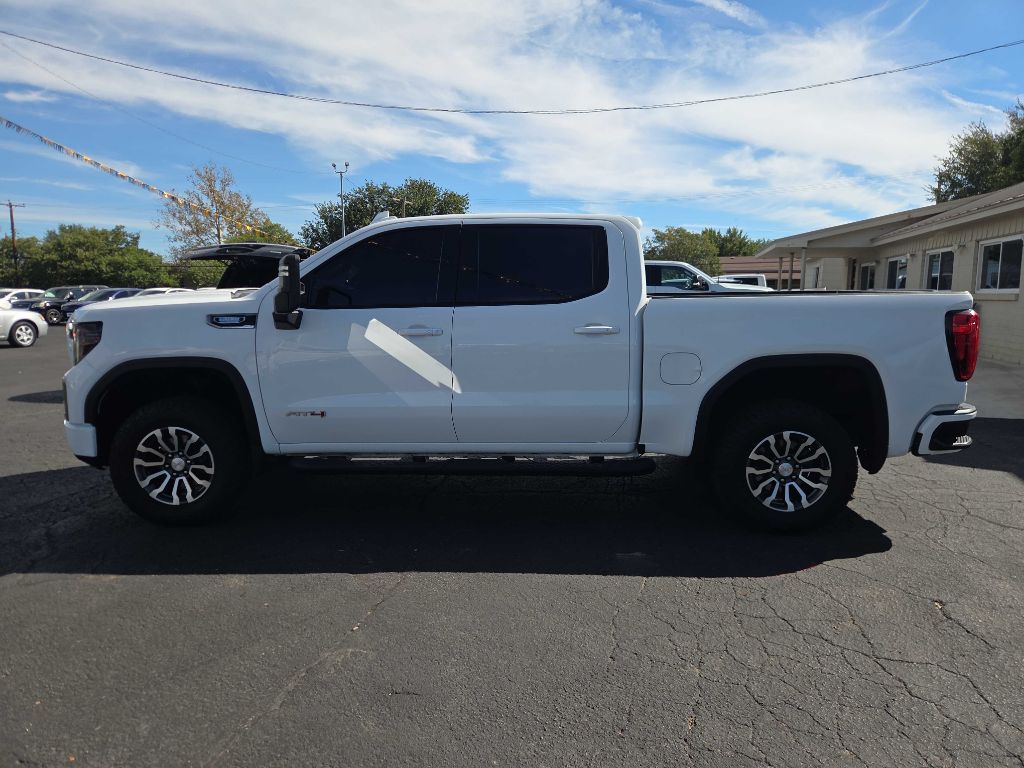 Photo 3 of this GMC SIERRA 1500 LIM