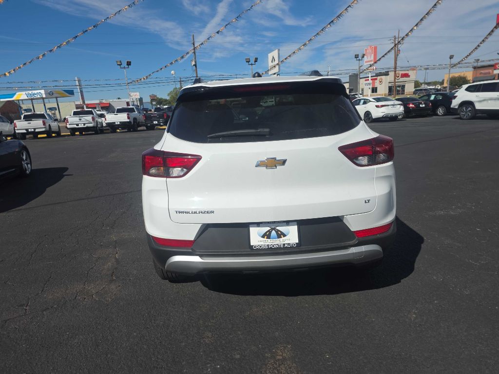 Photo 6 of this CHEVROLET TRAILBLAZER