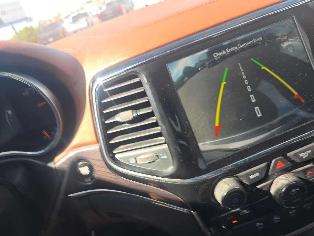 Photo 21 of this JEEP GRAND CHEROKEE