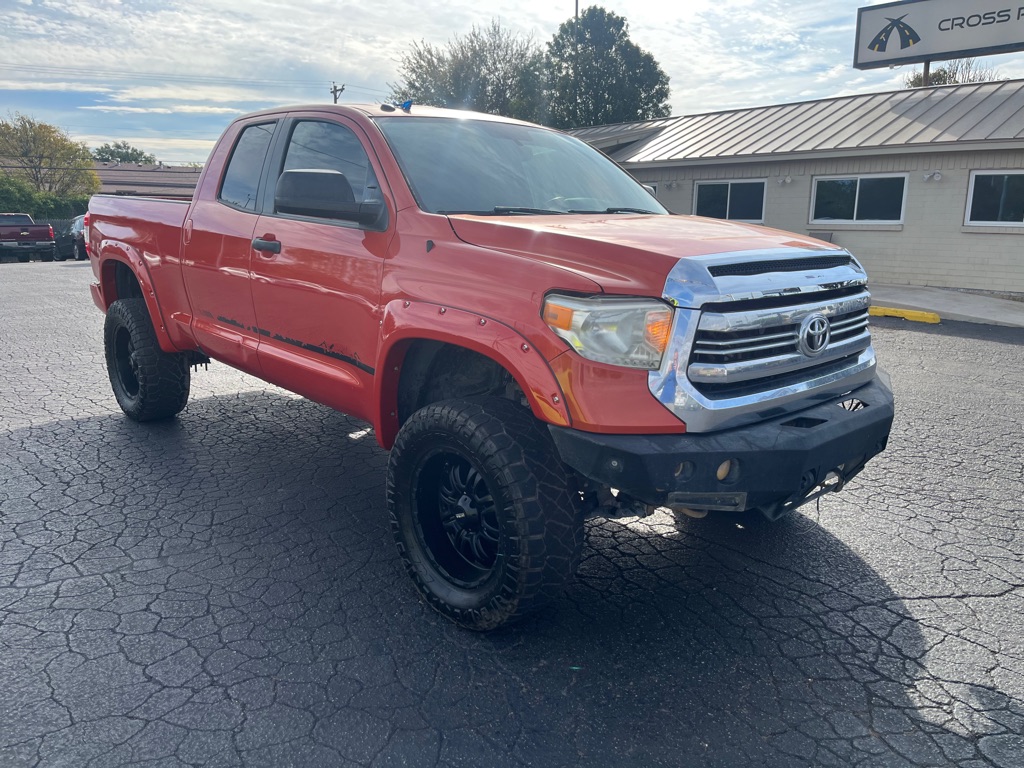 Photo 2 of this TOYOTA TUNDRA
