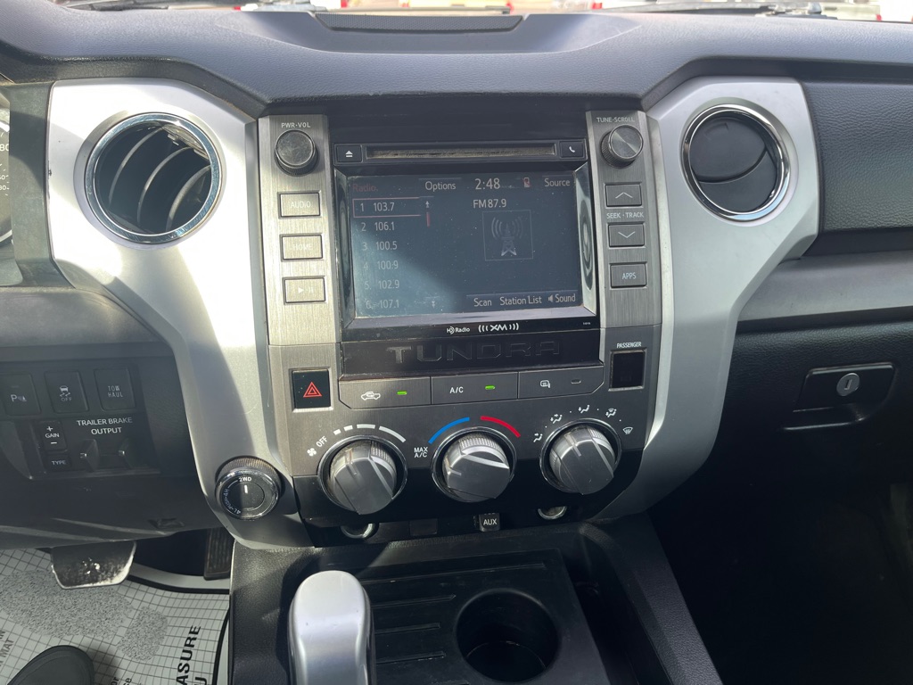 Photo 13 of this TOYOTA TUNDRA
