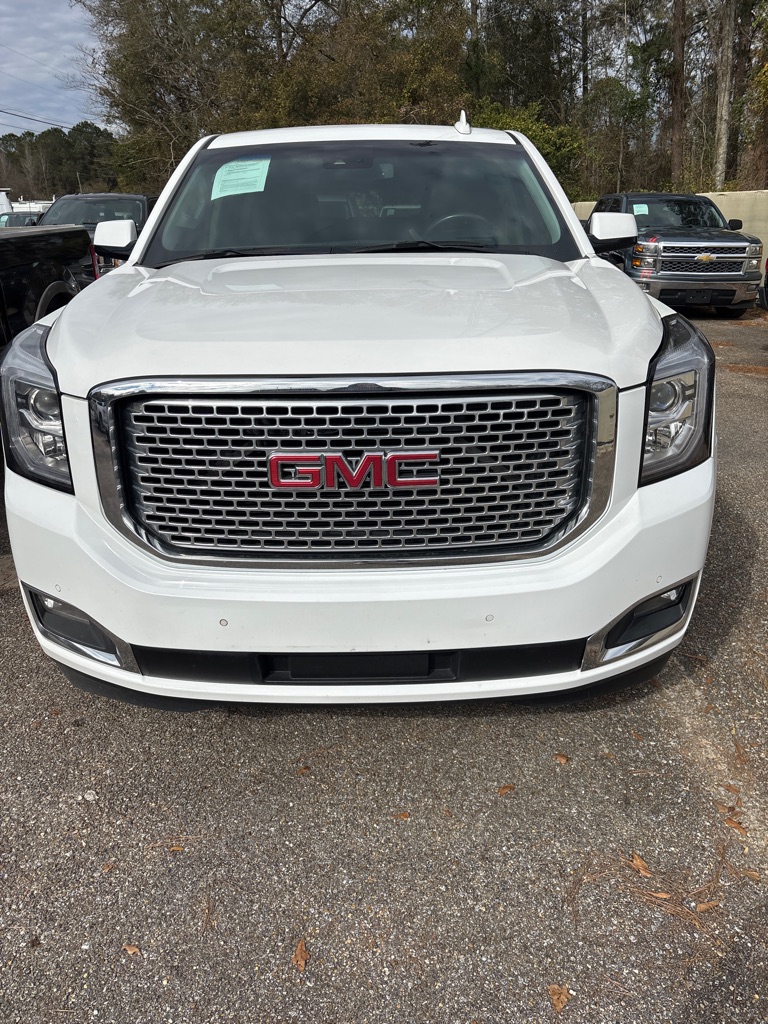2015 GMC Yukon Denali's photo