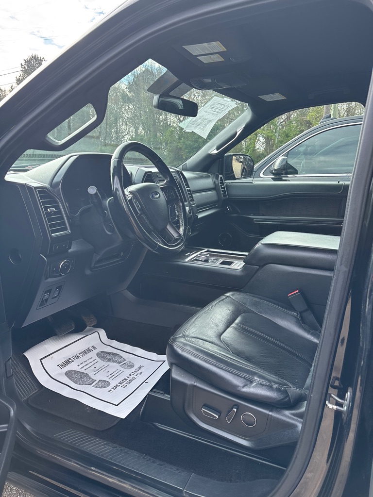 2018 Ford Expedition Limited's photo