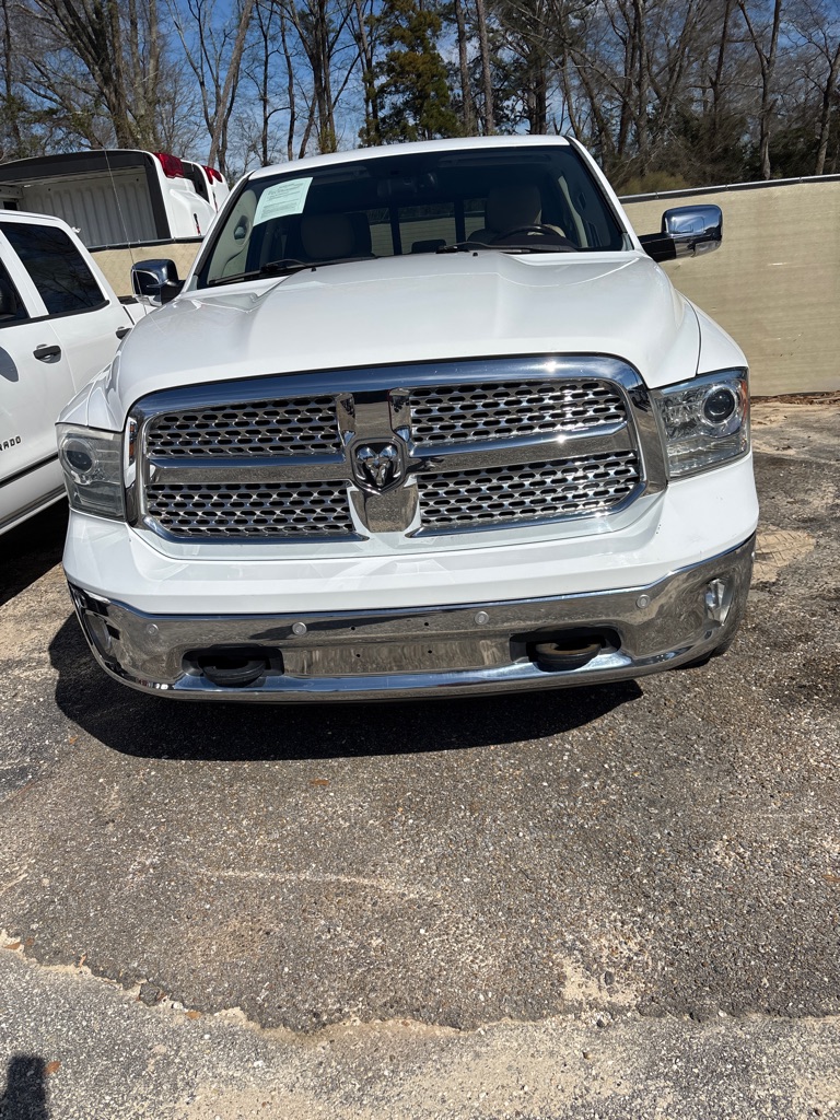 2015 RAM Ram 1500 Pickup Laramie
