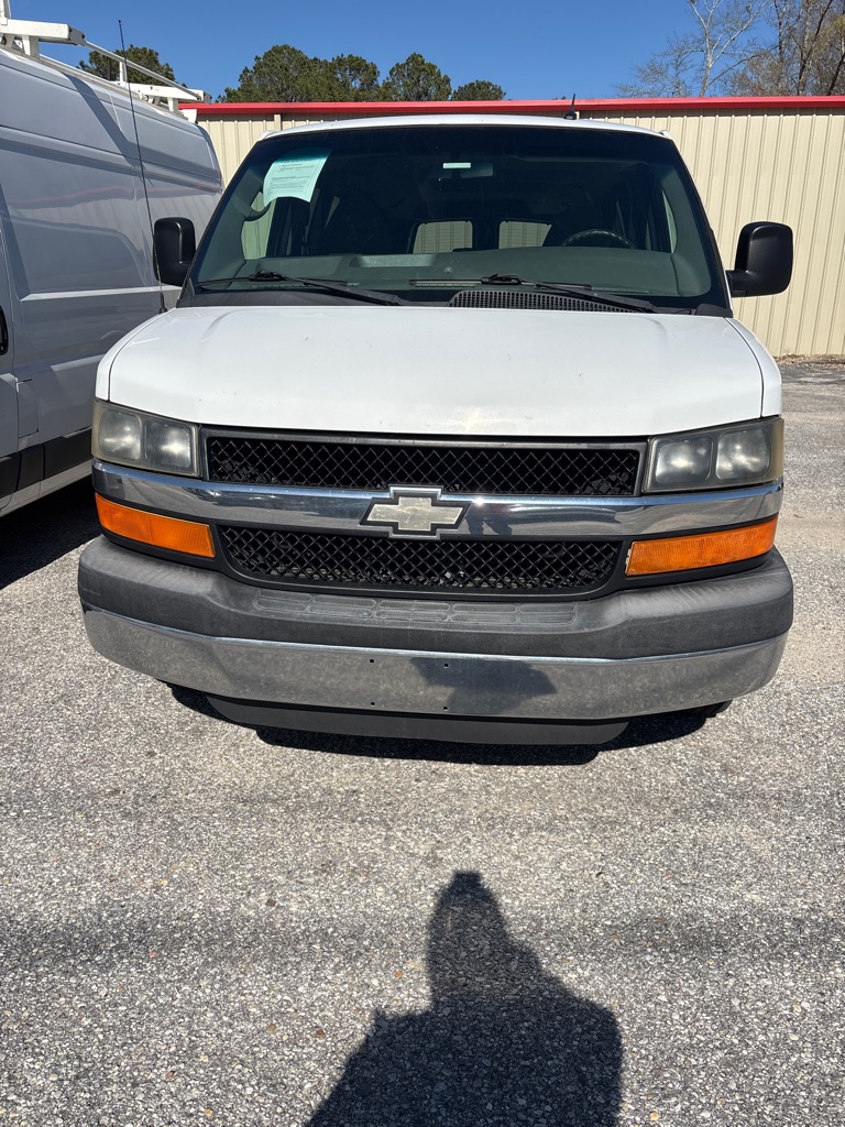 2013 Chevrolet Express 3500 LS Extended's photo