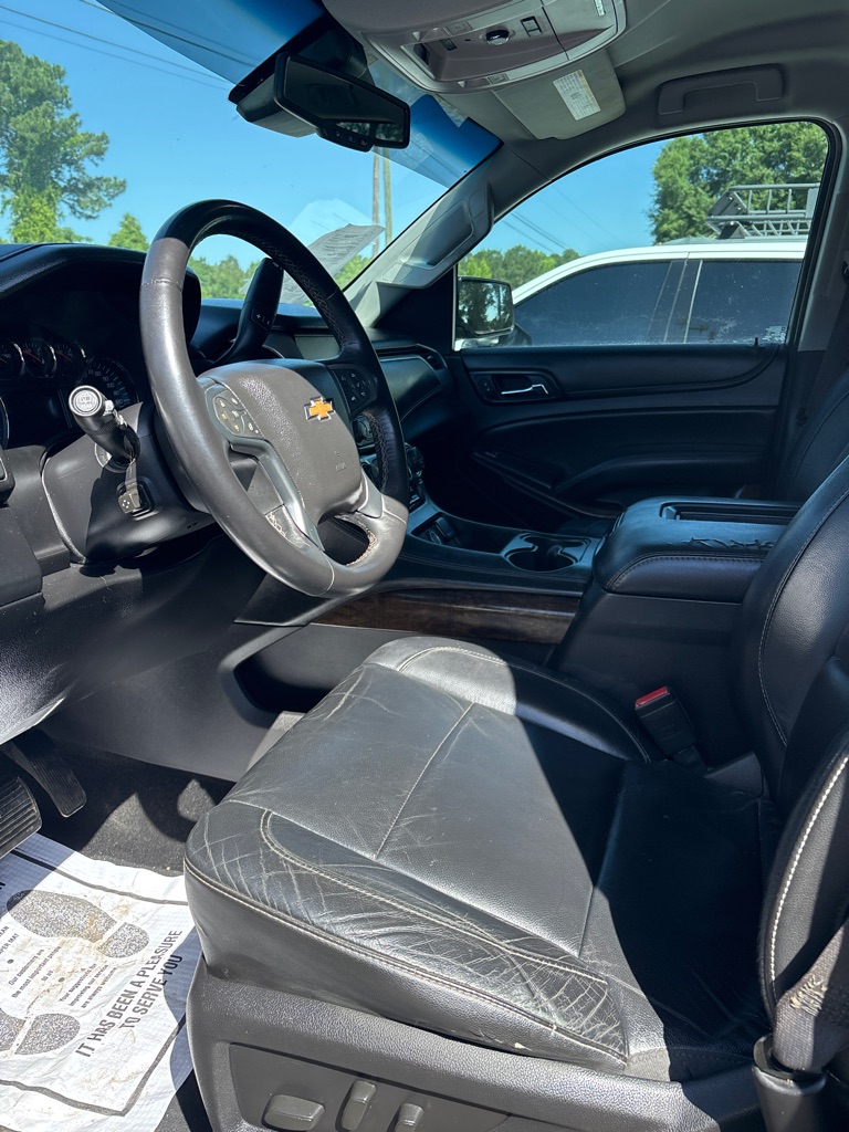 2016 Chevrolet Suburban 2WD 1500 LT's photo
