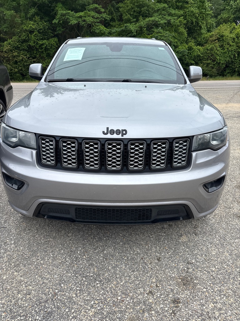 2018 Jeep Grand Cherokee Altitude 4WD's photo