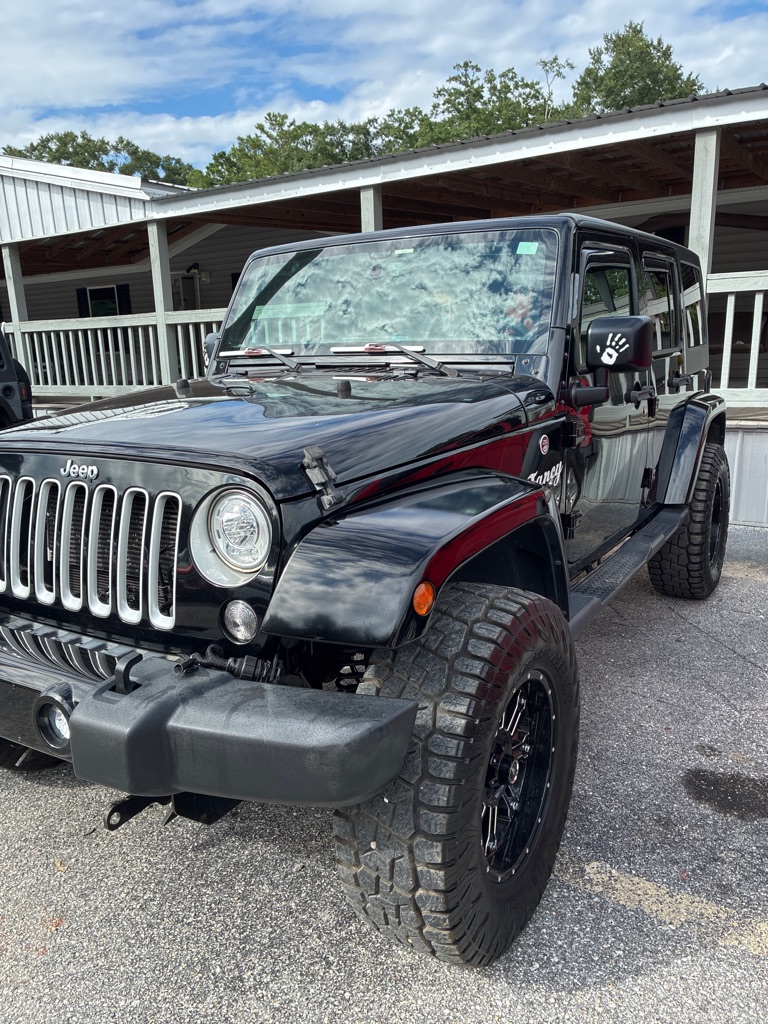Additional photo of vehicle.
