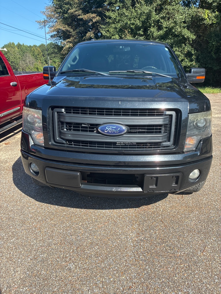 Additional photo of vehicle.