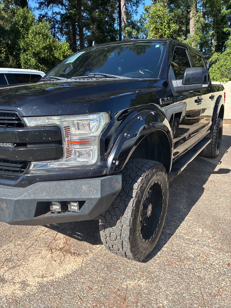 Additional photo of vehicle.
