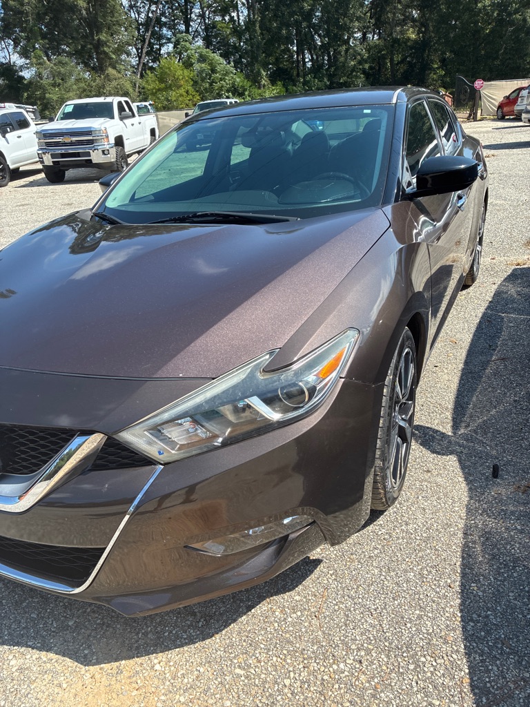 Additional photo of vehicle.