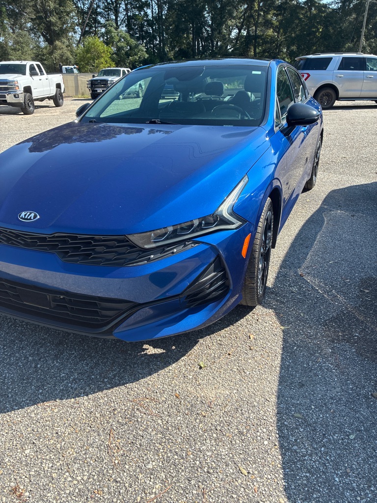 Additional photo of vehicle.