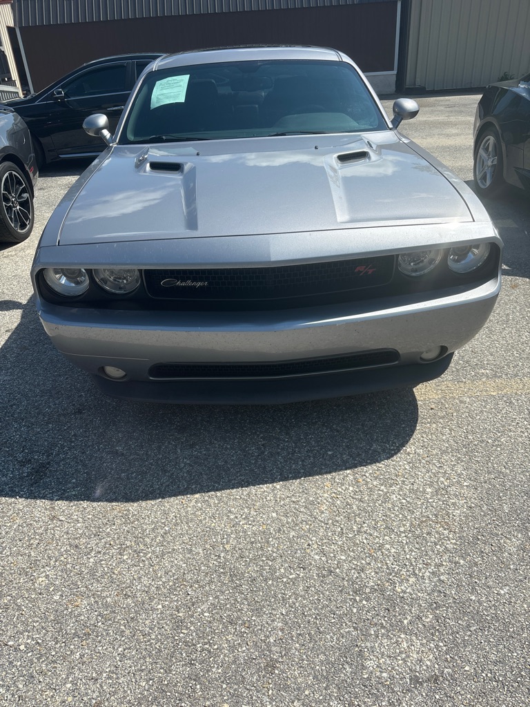 2014 Dodge Challenger R/T's photo