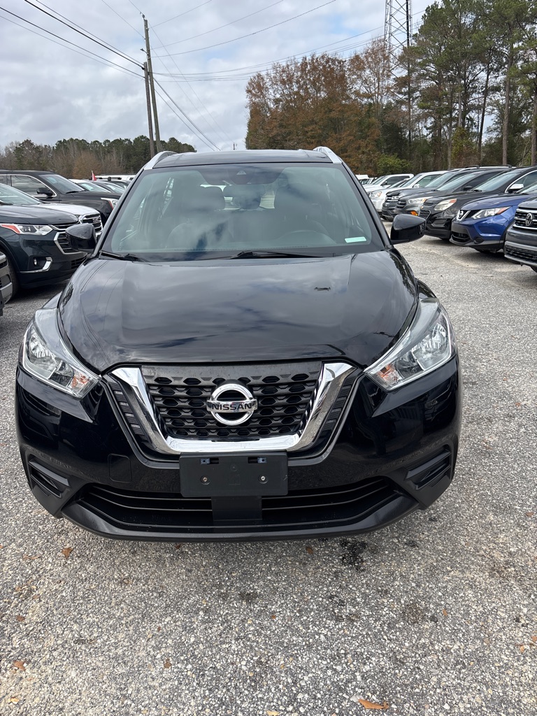 2020 Nissan Kicks SV's photo