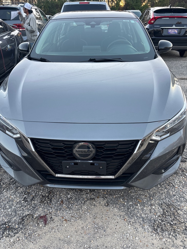 2020 Nissan Sentra SR's photo