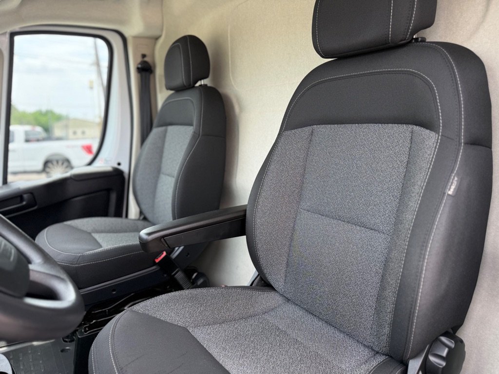 Photo 27 of this RAM PROMASTER 1500