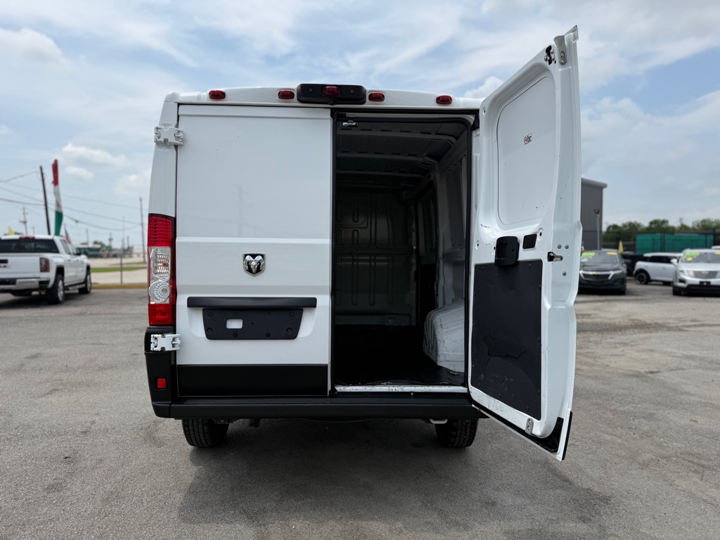 Photo 7 of this RAM PROMASTER 1500
