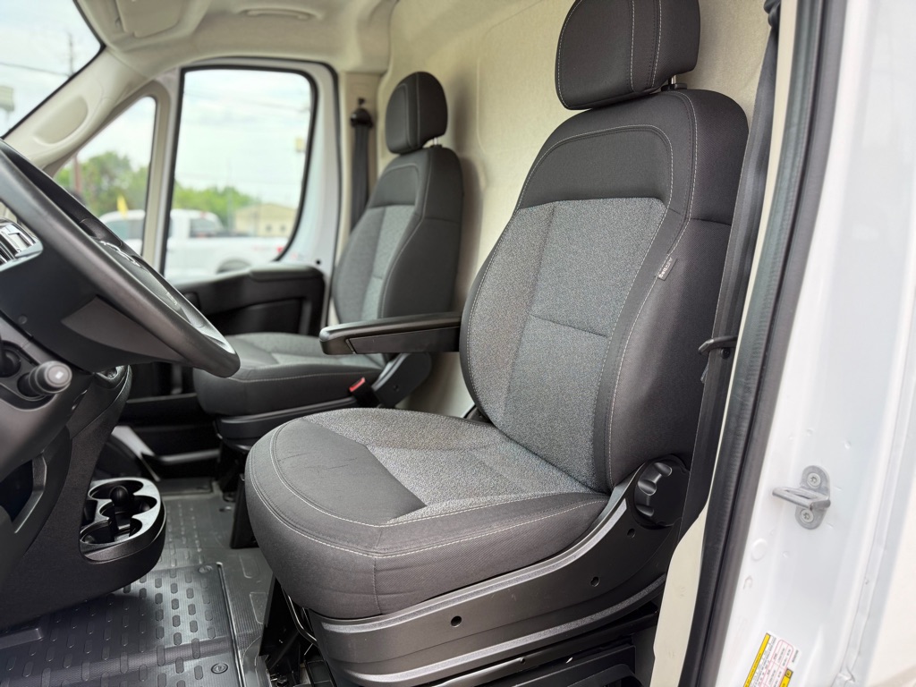 Photo 26 of this RAM PROMASTER 1500