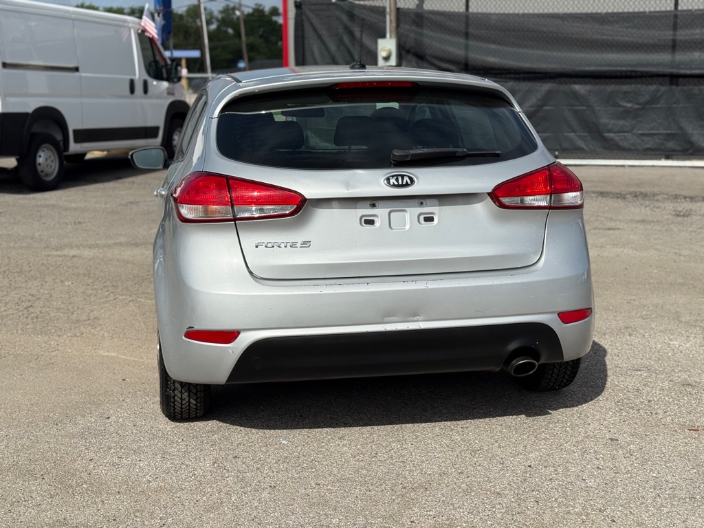Photo 6 of this KIA FORTE