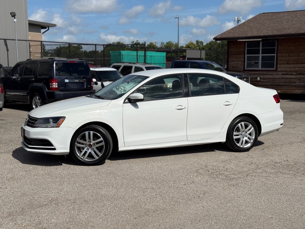 Photo 2 of this VOLKSWAGEN JETTA