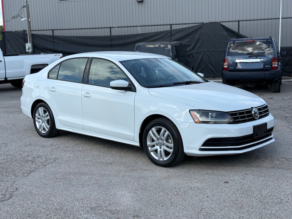 Photo 10 of this VOLKSWAGEN JETTA