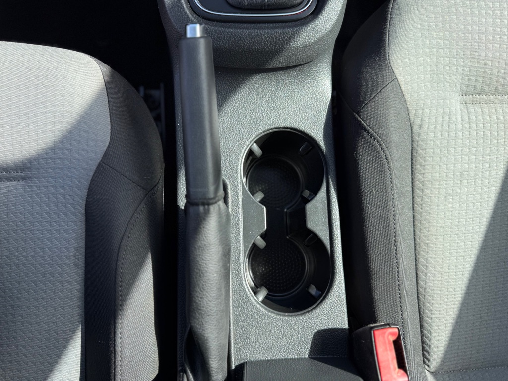 Photo 14 of this VOLKSWAGEN JETTA