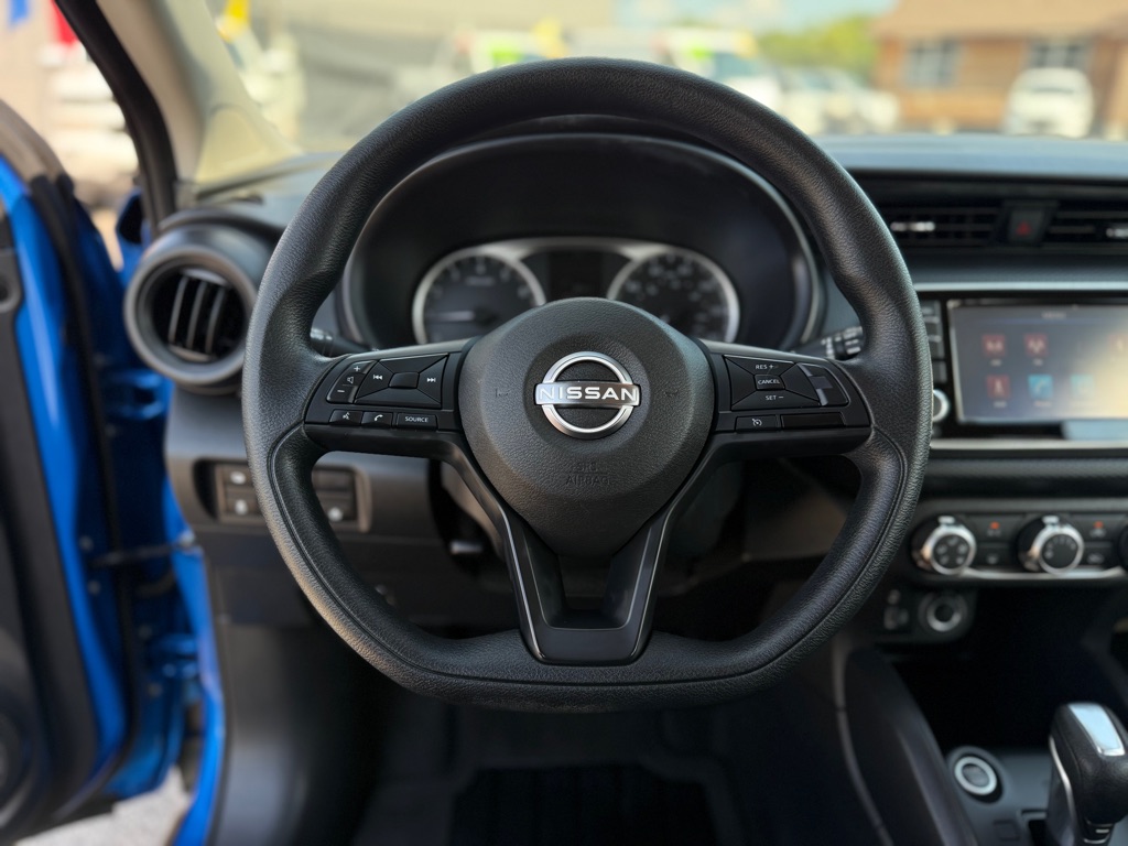 Photo 14 of this NISSAN KICKS