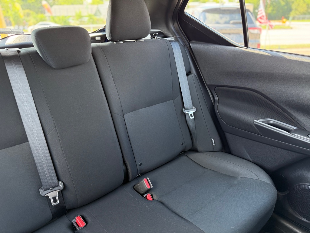 Photo 29 of this NISSAN KICKS