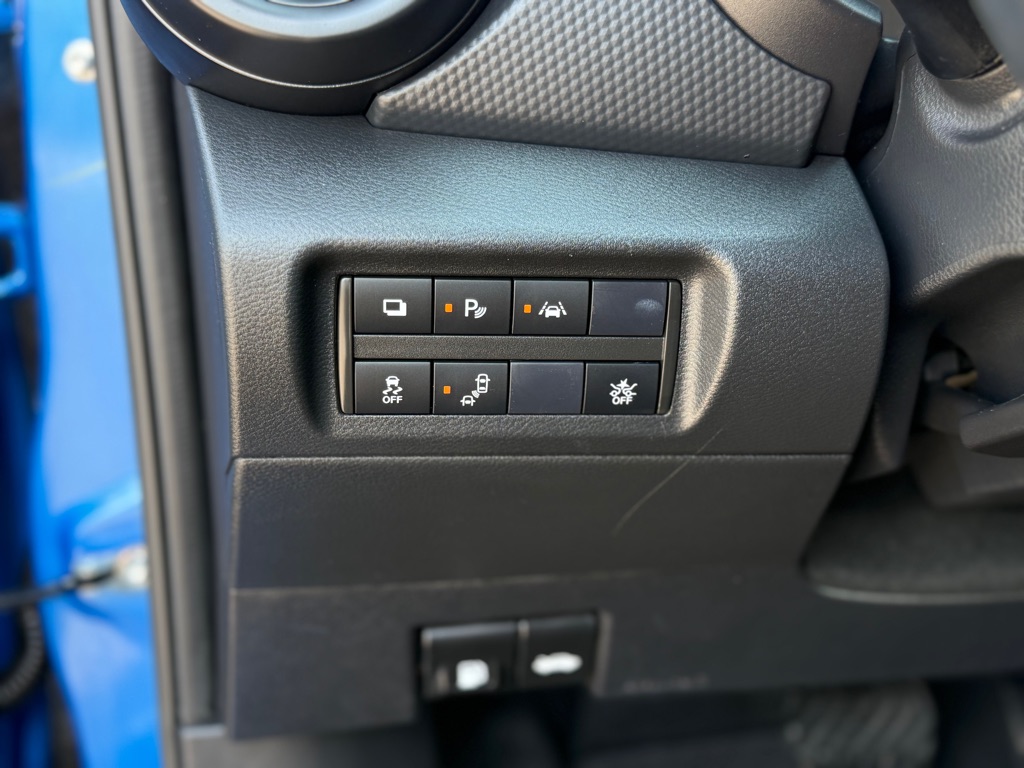 Photo 15 of this NISSAN KICKS