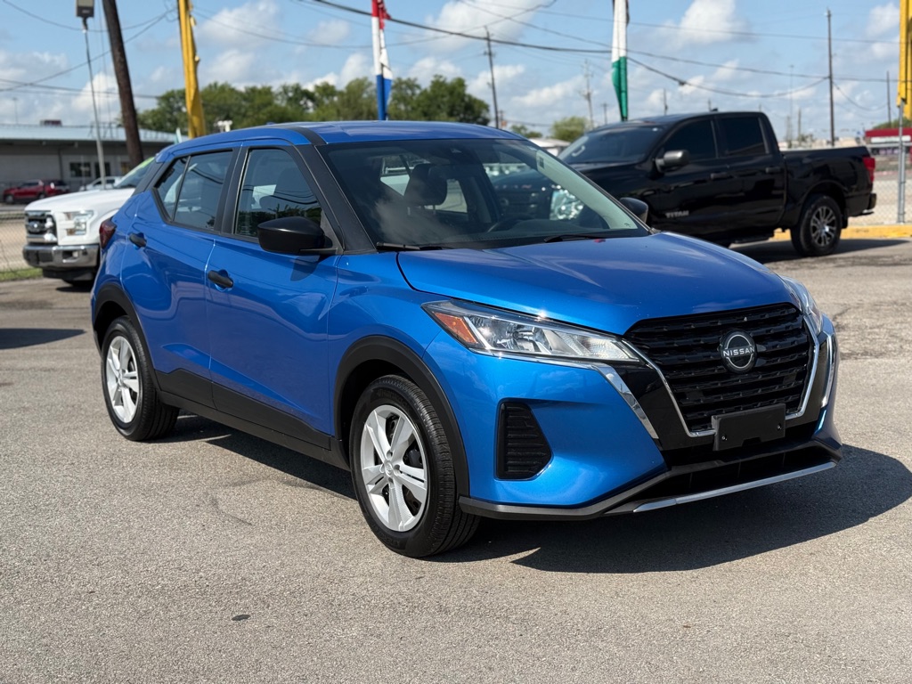 Photo 11 of this NISSAN KICKS