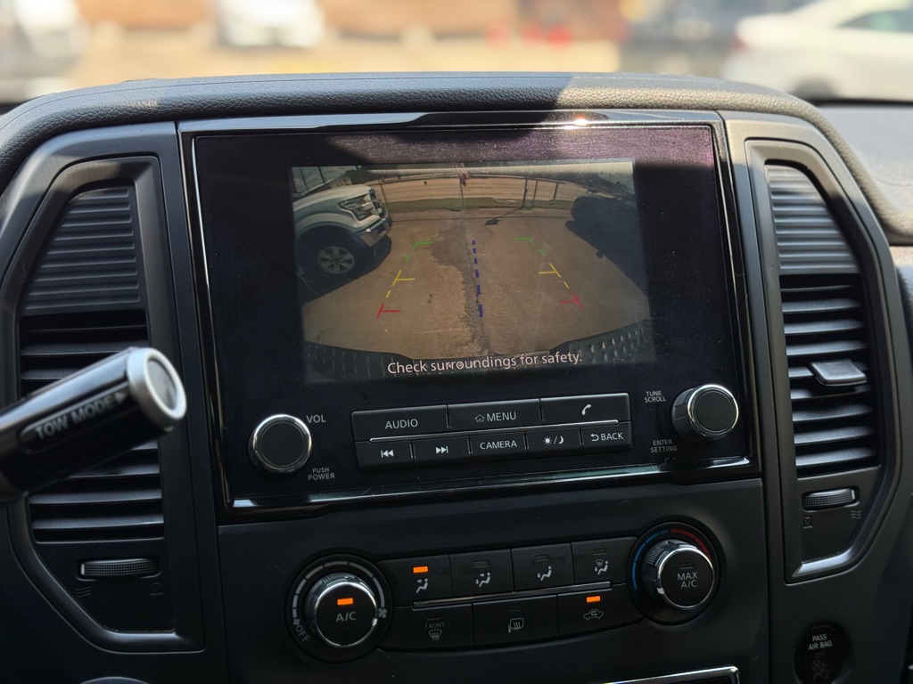 Photo 21 of this NISSAN TITAN