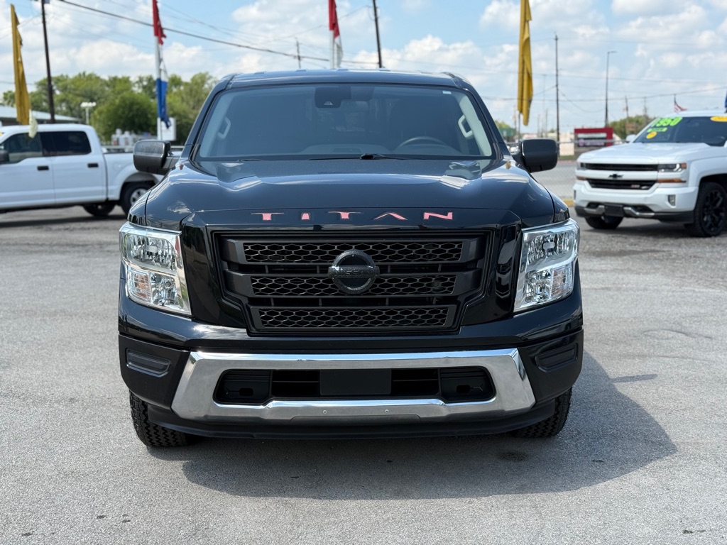 Photo 14 of this NISSAN TITAN