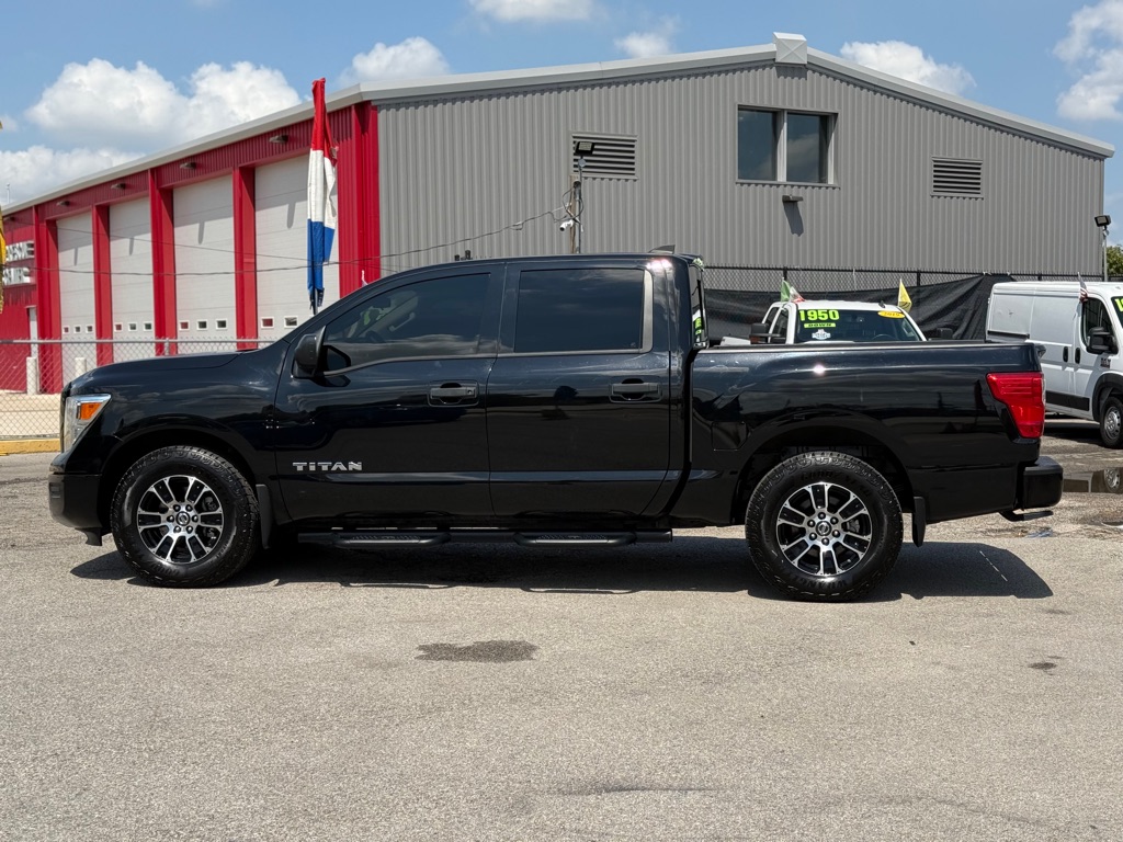 Photo 3 of this NISSAN TITAN