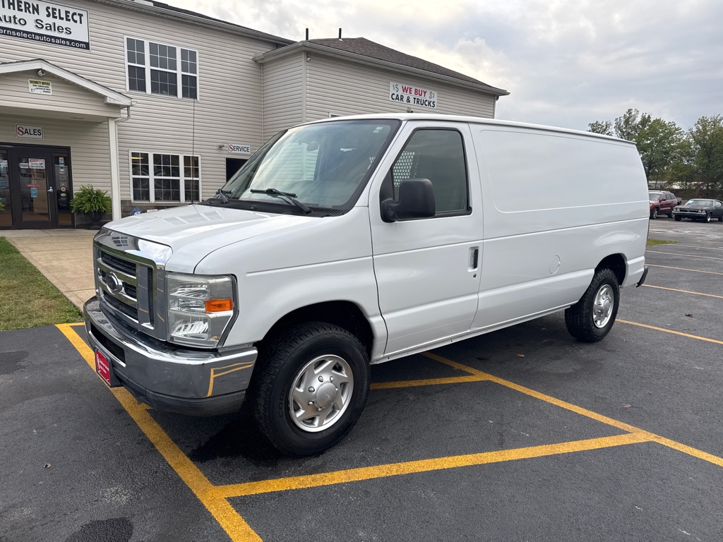 2010 Ford E-250 photo 2