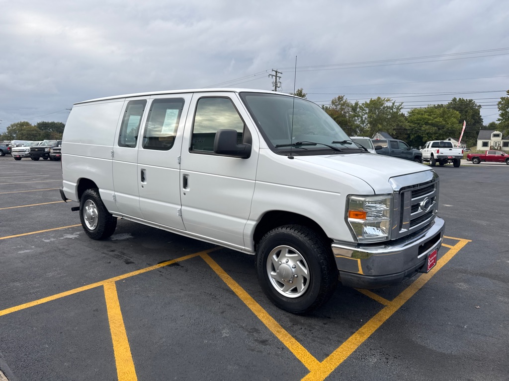 2010 Ford E-250 photo 4