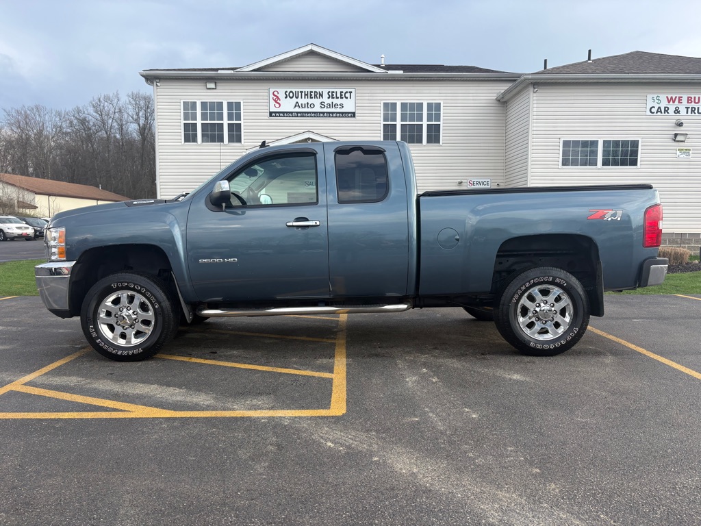 2011 CHEVROLET SILVERADO 2500H LT