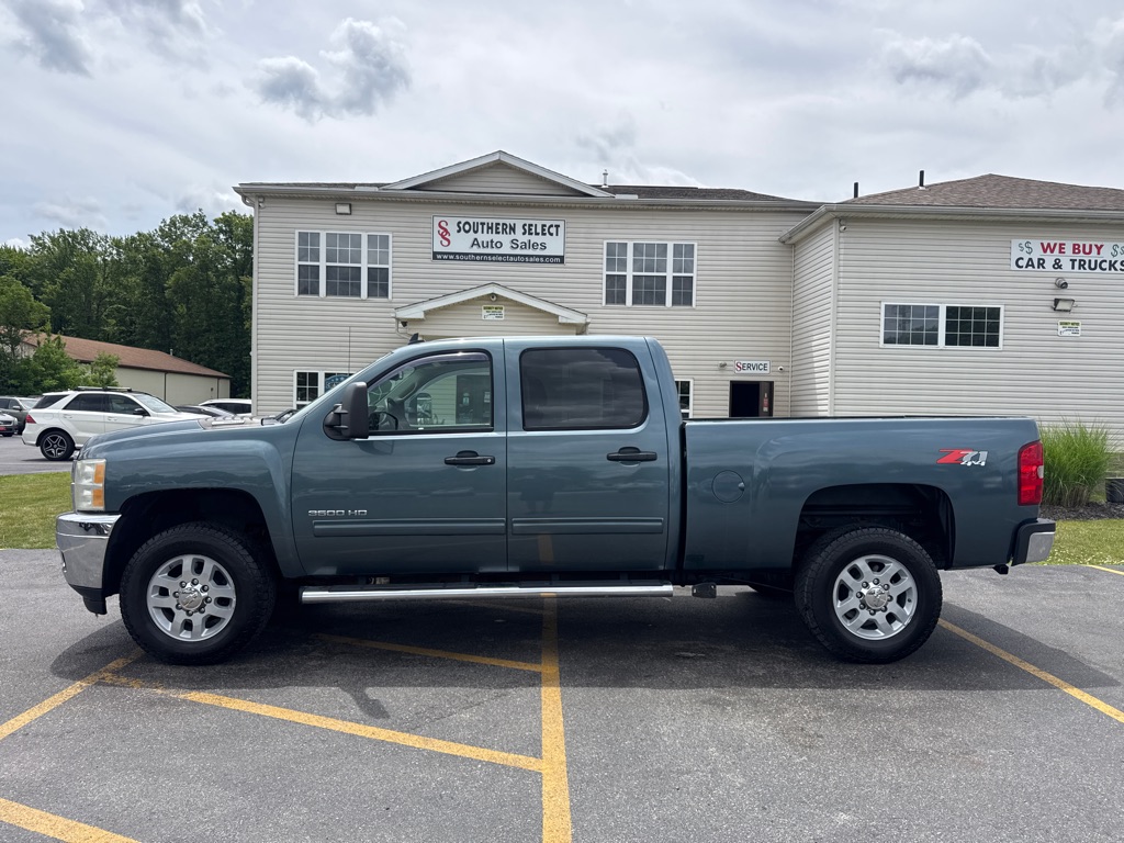 2011 CHEVROLET SILVERADO 3500H LT