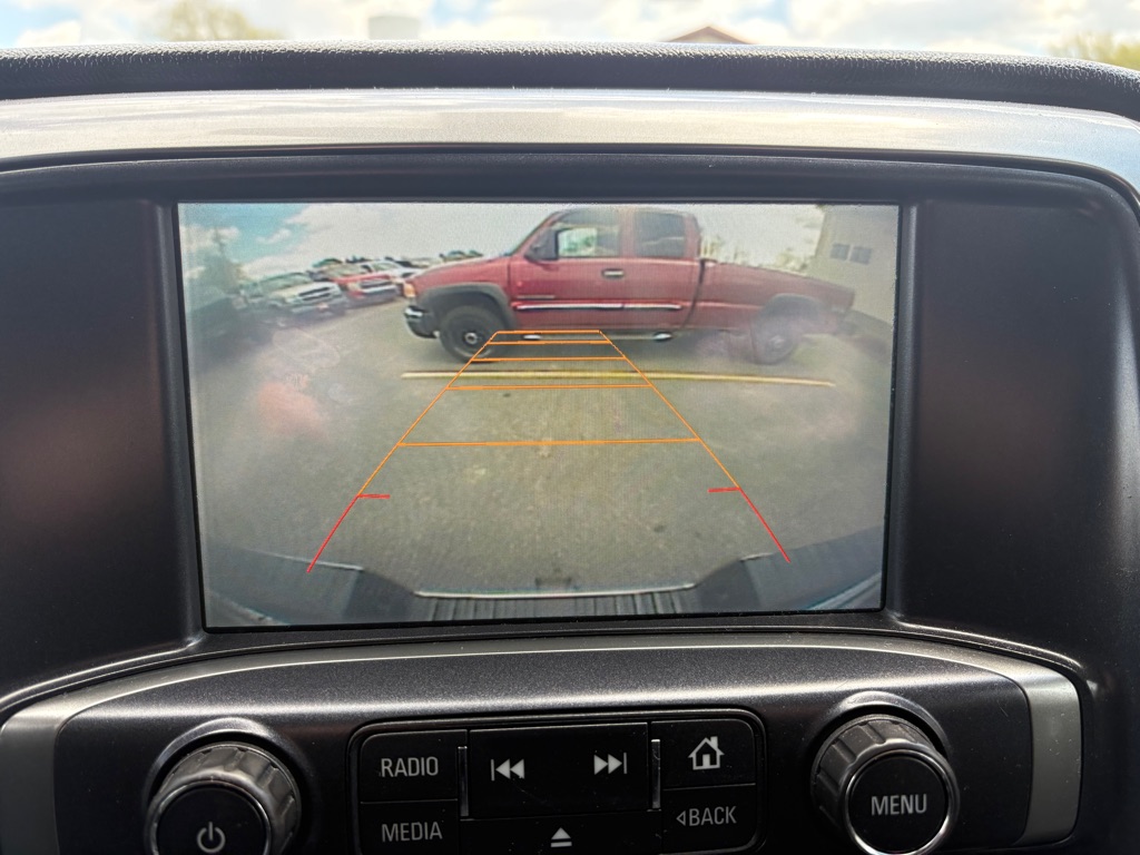 Photo 17 of this CHEVROLET SILVERADO 2500H