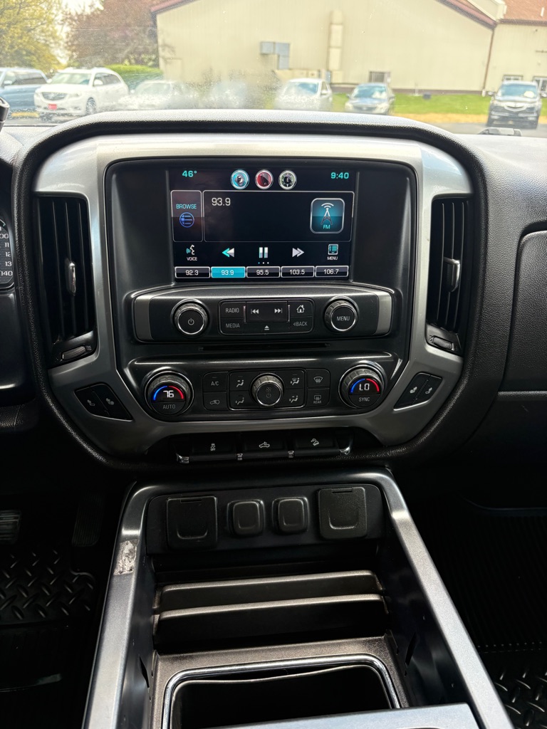 Photo 16 of this CHEVROLET SILVERADO 2500H