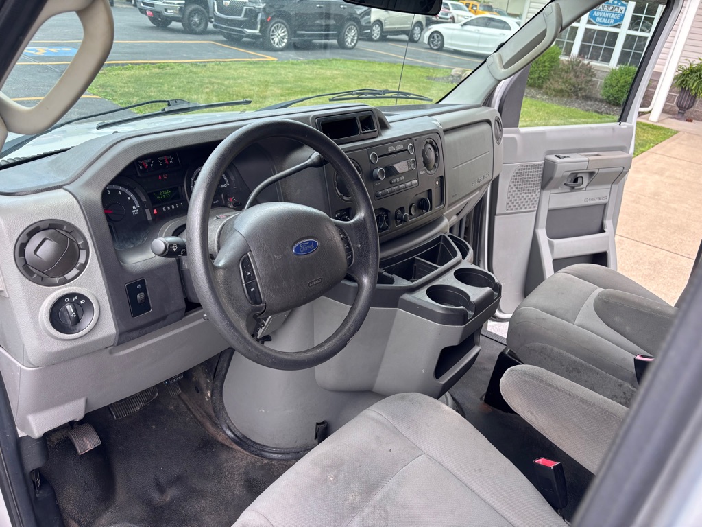 Photo 13 of this FORD E-SERIES