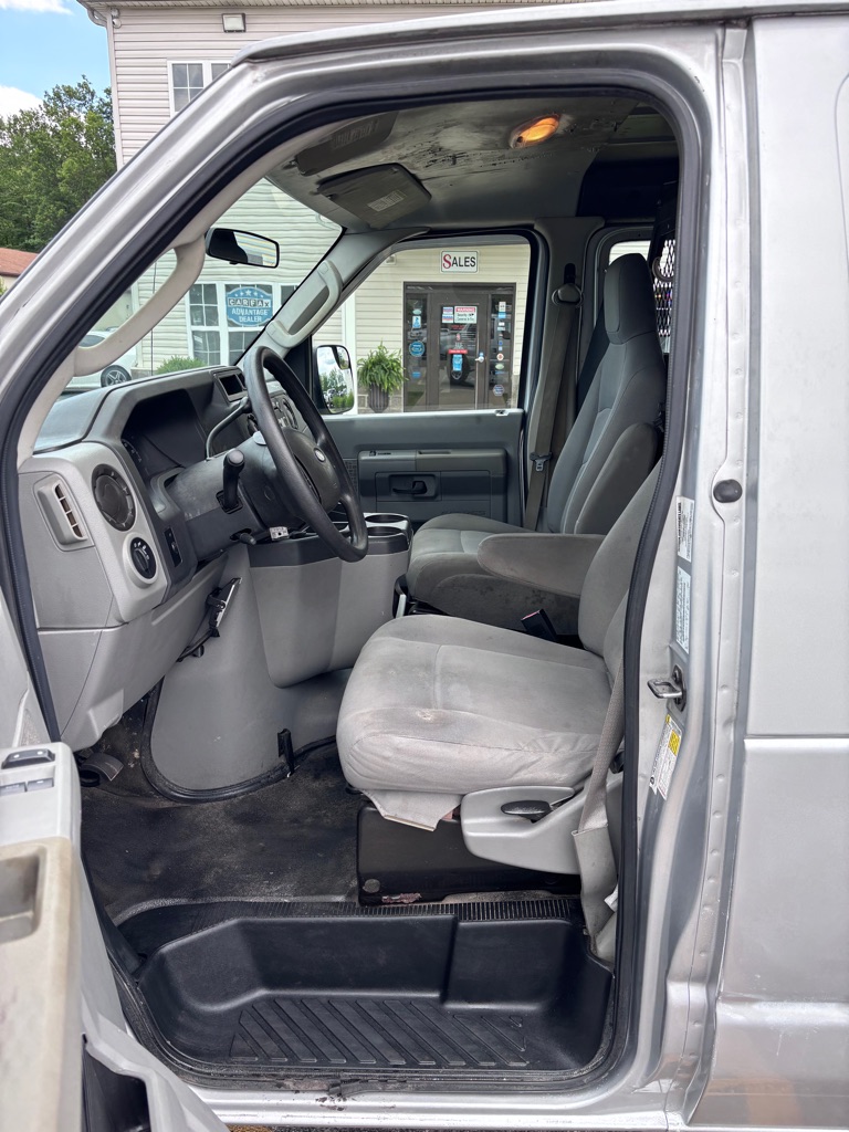 Photo 9 of this FORD E-SERIES