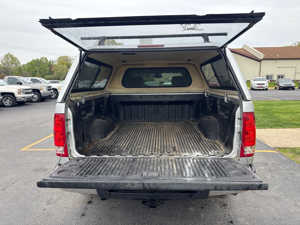 Photo 8 of this GMC SIERRA 1500