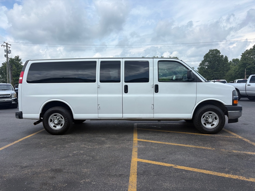 Photo 5 of this CHEVROLET EXPRESS