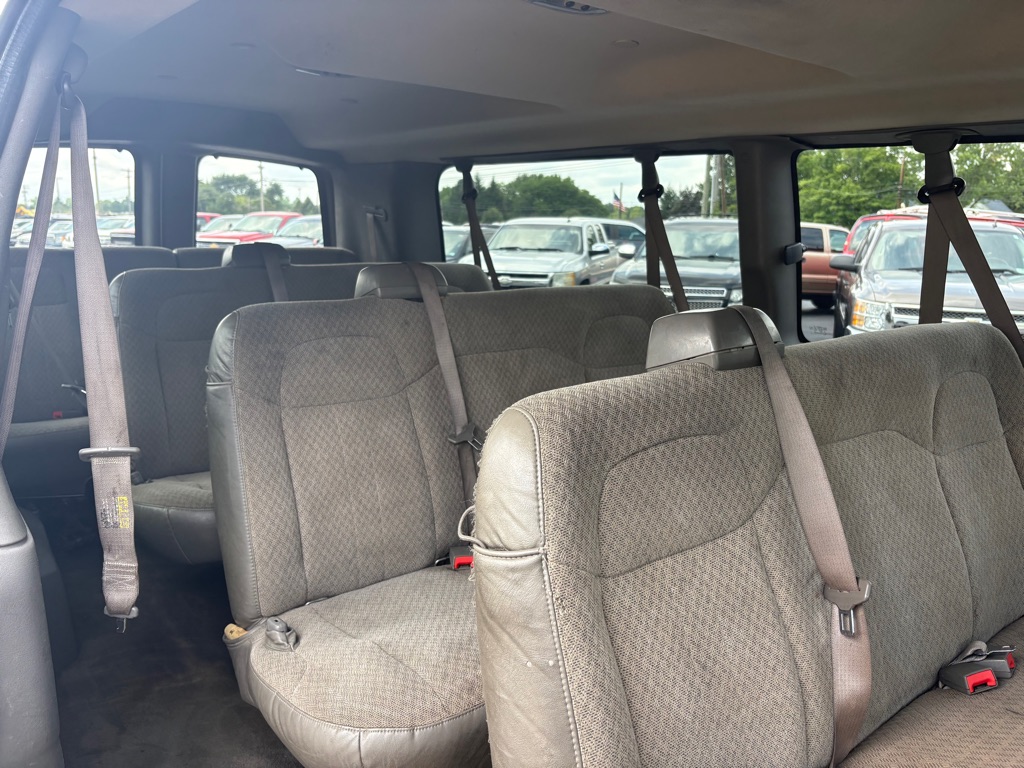 Photo 12 of this CHEVROLET EXPRESS